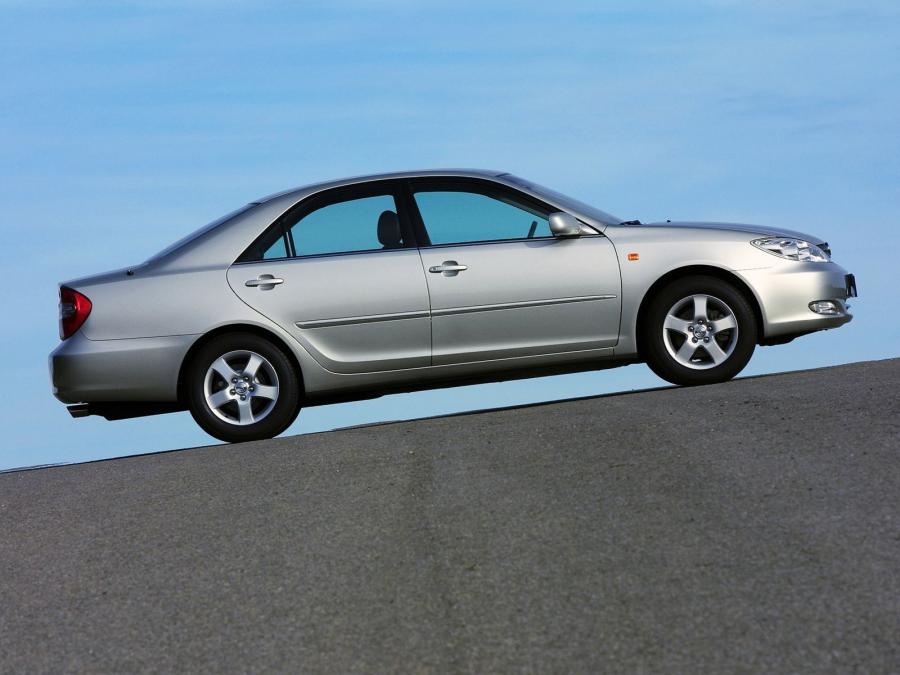  Toyota Camry 2001 года  (фото 2 из 31)